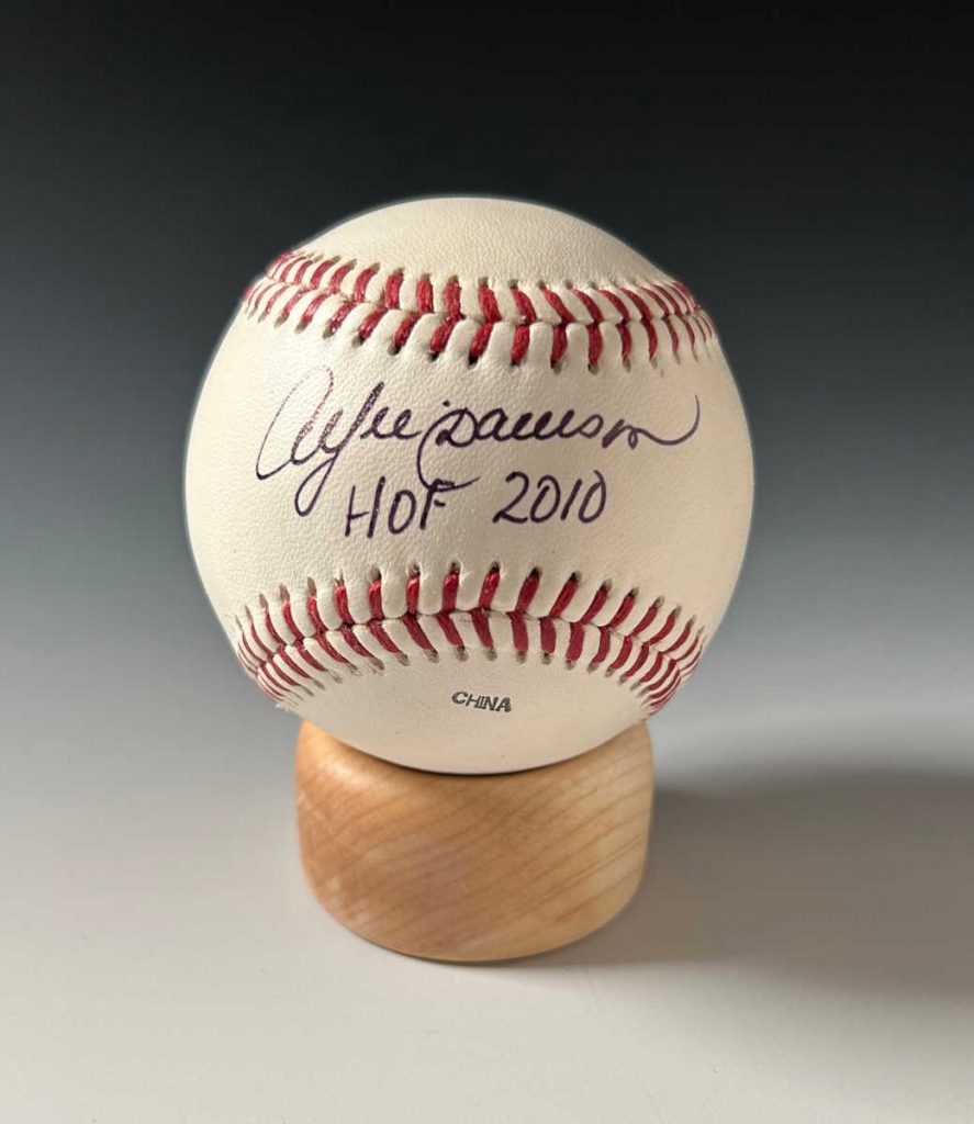 Nye signed ball - Andre Dawson